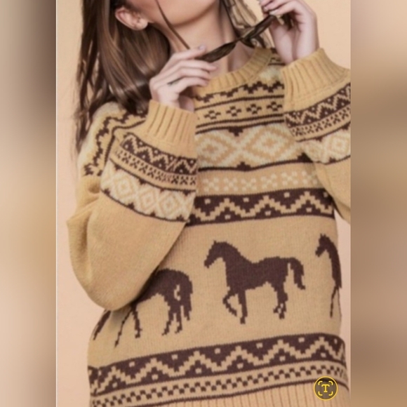 Horse Sweater 🐴 - Picture 2 of 7